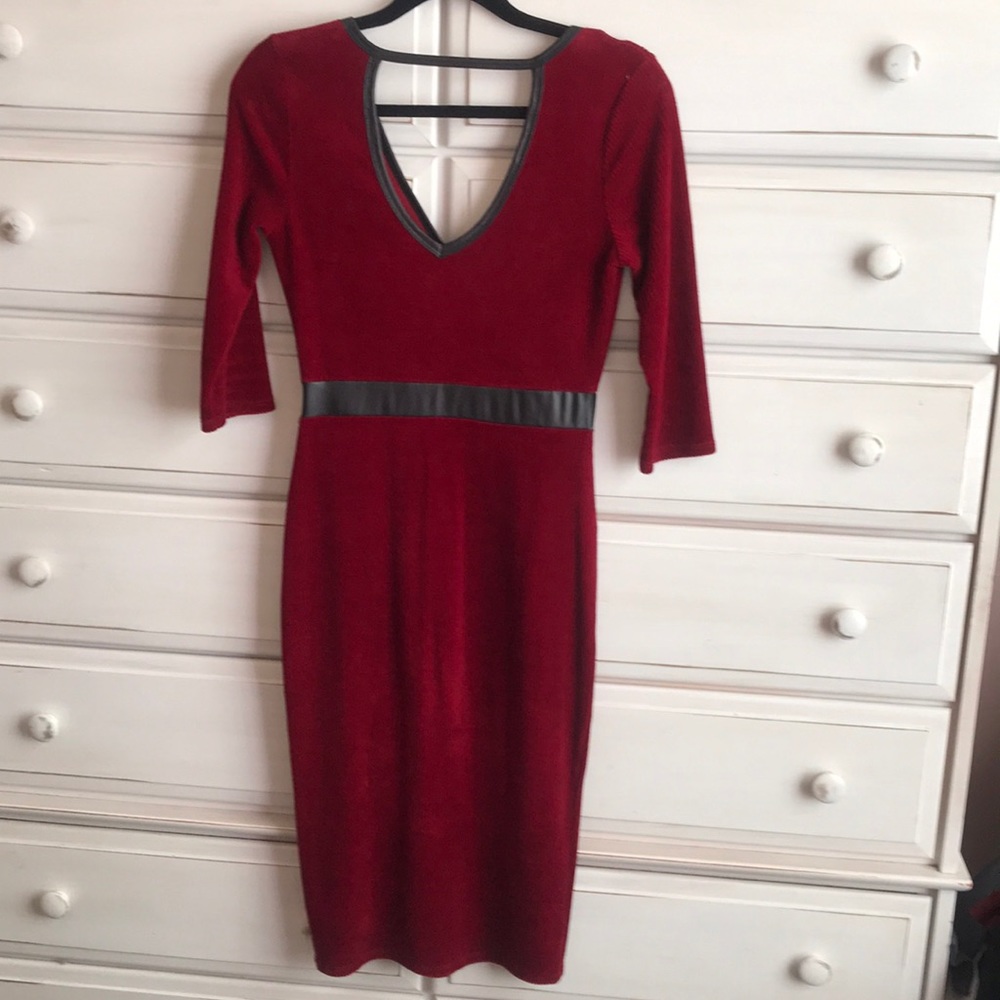 Dress - Picture 2 of 2